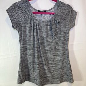Women's Liz McCoy Small Gray Stripped Print Short Sleeve Top Blouse Bow